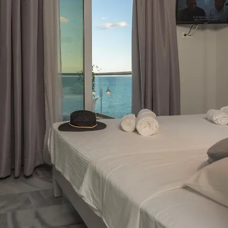 Ocean Serenade Lodge *